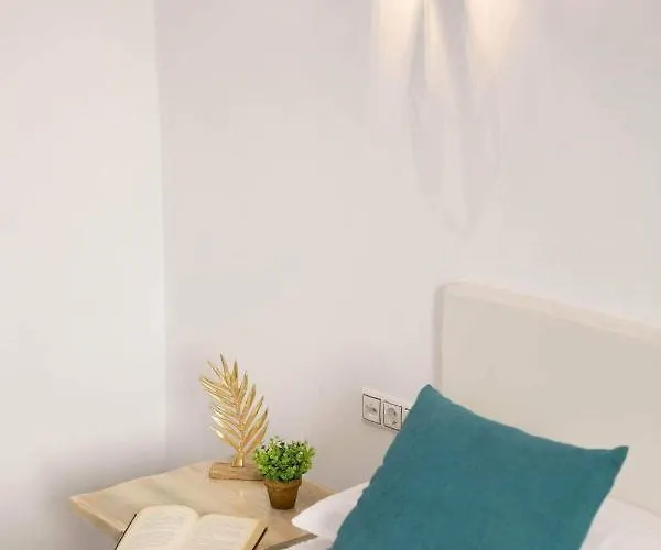 Heliaia * Naxos City